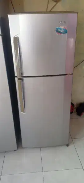 Kulkas LG 2 pintu