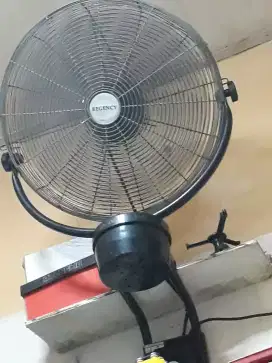 Regency tornado wall fan 20in