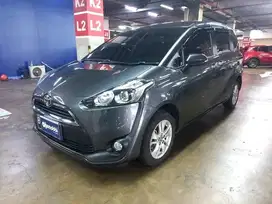 DP Rendah  7JT Toyota Sienta 1.5 G Bensin-AT 2017 Abu