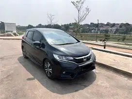 HONDA JAZZ RS 2019 HITAM AT