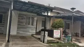 Rumah telaga Golf Sawangan Depok