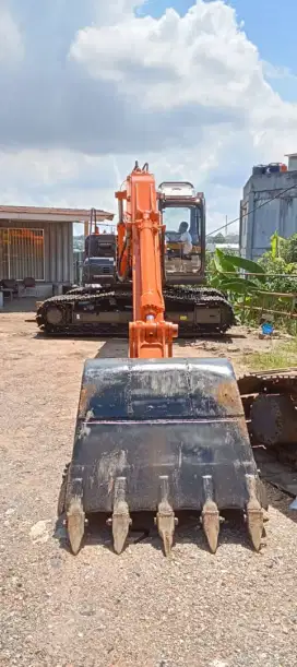 Hitachi zc 200 full recondition