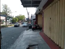 Ruko pinggir jl. Raya Gresik Kota Baru