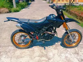 58@: F KAB PAJAK ON KLX SE D TRAECER HITAM