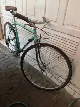 Roadbike Sepeda Balap