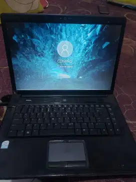 Laptop hp compact presario c700