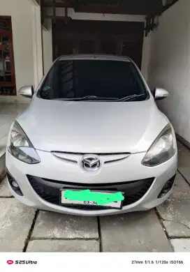 Mazda 2 2010 Bensin