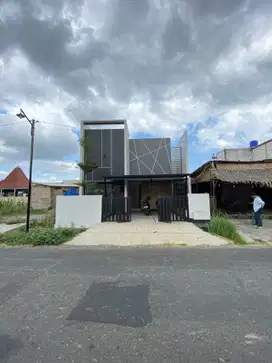 Rumah Modern Kalasan Pondasi 2 Lantai Legalitas SHM Lengkap Bisa KPR