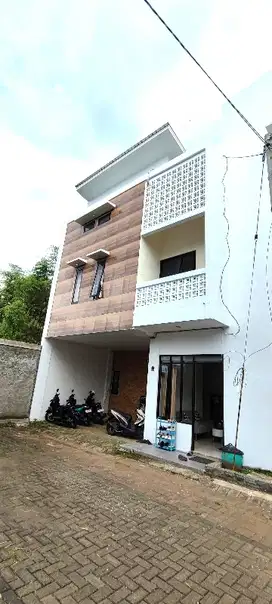 Butuh Uang Jual Rumah Kost Merjosari Kota Malang