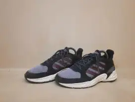 Adidas 90s Valasion Original size 41 dan nike vans