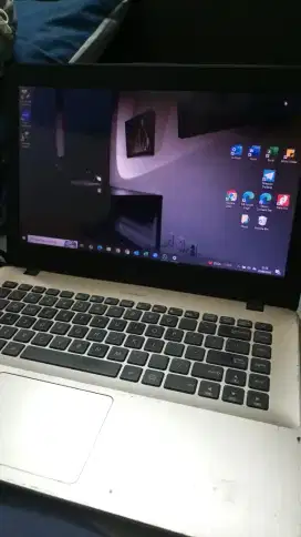 Laptop ASUS A442U Core i5