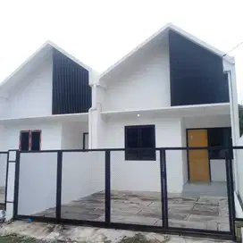 DIJUAL RUMAH BARU TENGAH KOTA BERNUANSA MINIMALIS LOKASI SUMBER REJO