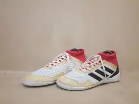 Futsal Adidas Predator 18.3 Original dan specs nike