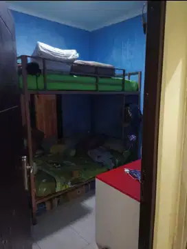 Tempat tidur tingkat