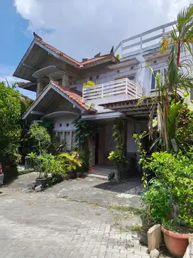 Rumah Minimalist 2 Lantai Semer Kerobokan Akses Jalan 8 Meter