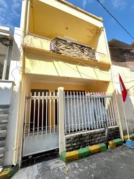 DIKONTRAK KAN RUMAH 2lt jl.Kertajaya