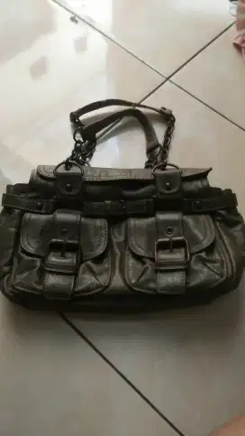 Tas berkwalitas