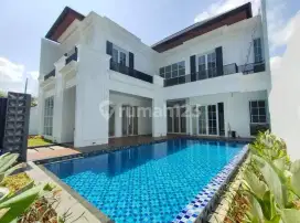 Di jual cepat rumah di cluster elit sentul city