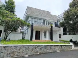 Di jual cepat rumah bagus di cluster imferial golf