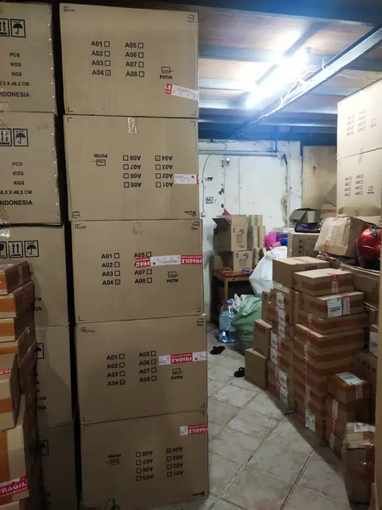 Dibutuhkan tim packing atau operasional gudang bagian Packing