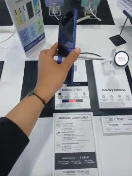 Ready stok Zflip7 terbaru promo cashback up to 1jt ,bisa cash kredit