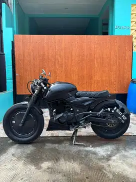 Caferacer Basic Pulsar 180cc