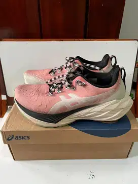 Asics novablast 4 women