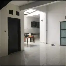 Rumah di jual cepat lokasi Cijawura hilir bandung