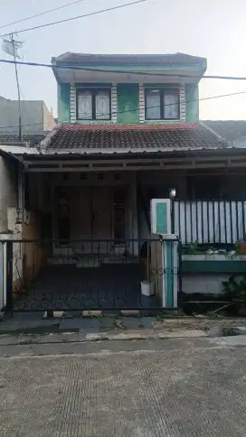 Dijual Cepat tanpa Perantara, Hunian Minimalis 2 lt.(Nego)