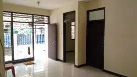 Jual / sewa Rumah Taman Kopo Indah