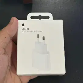 Adaptor Apple iPhone 20Watt