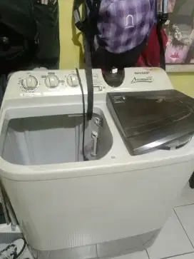 Mesin cuci Sharp aquamatic