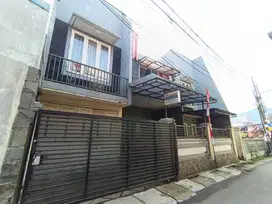 Rumah Lama 2lt di Jl Al Hidayah Pd Aren Tangerang