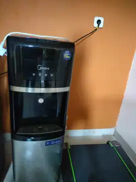 Dispenser Midea