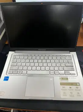 Laptop Asus Vivobook 14 A1404VA I5 gen 13 SSD 512 gb