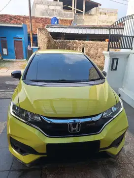 Dijual Jazz RS AT