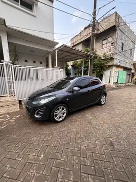 Mazda 2 2010 Bensin