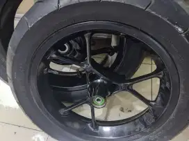 Velg Aerox 155 Full Set Ban Tebel
