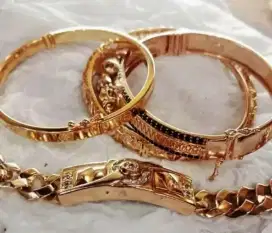 Menerima jual beli emas tampa surat dari tokoh lain