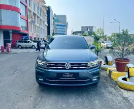 VolksWagen VW Tiguan Allspace 2020 AT 1.4, Km 29Ribu, Pajak Panjang
