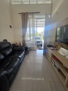 Rumah minimalis sangat bagus semi furnish di TKI di jual cepat
