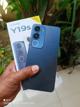 Vivo y19s 8/64 mulus seperti baru dan lengkap pemakaian 7 bulan lebih