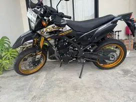 KLX 230 SM SE (Special Edition)