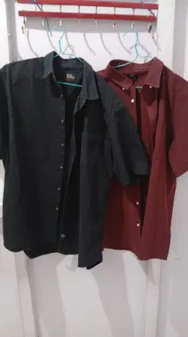 Dua baju kemeja jumbo