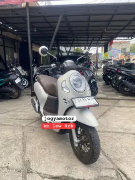Honda scoopy prestige tahun 2024  cash dan credit