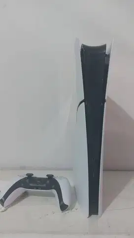 PS5 SLIM DIGITAL BELUM PERNAH DIPAKAI DIBUKA CUMA CEK KELENGKAPAN UNIT