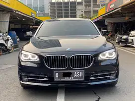 BMW 740i AT HITAM 2014 (PEMAKAIAN 2015)