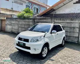 CASH TOYOTA Rush S A/T 2012 - White Metallic