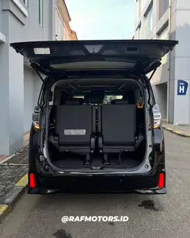 Toyota Vellfire FACELIFT 2.5 G Atpm 2023 Nik 2022 Hitam AT