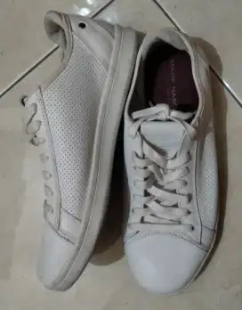 Sepatu bekas original